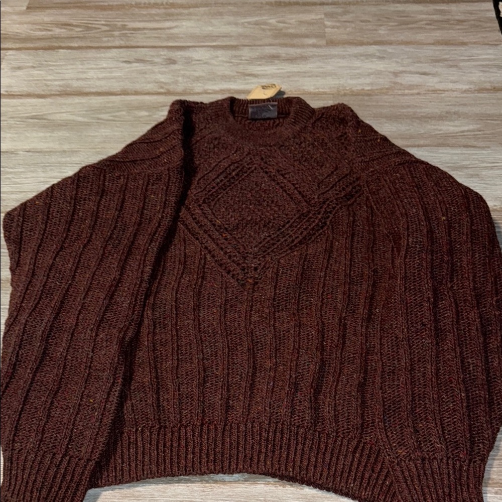 Warm Brown Crewneck Sweater with Chunky Knit